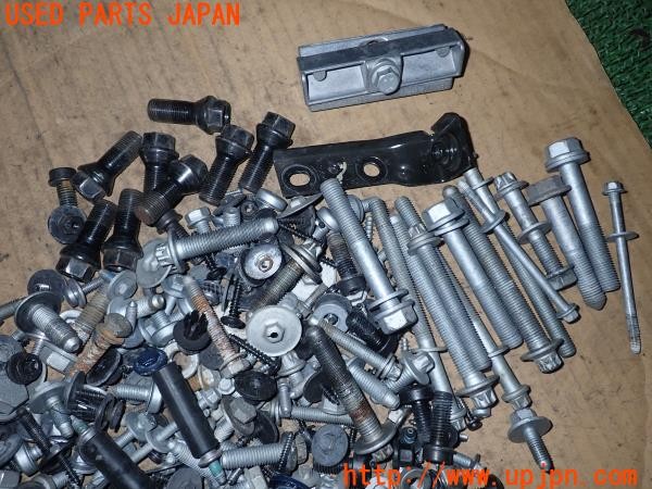 3UPJ=9230100720]BMW ミニ(MINI)クーパーS クラブマン(LN20 F54)ネジ・ナット・ステー類 セット ジャンク_2