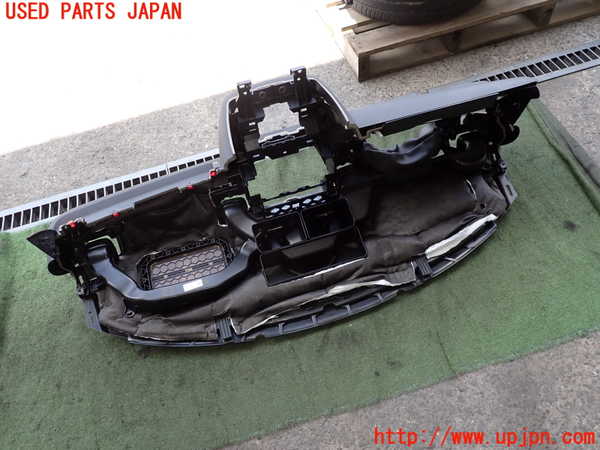 2UPJ-9230107505]BMW ミニ(MINI)クーパーS クラブマン(LN20)ダッシュボード 中古 (F54)_3