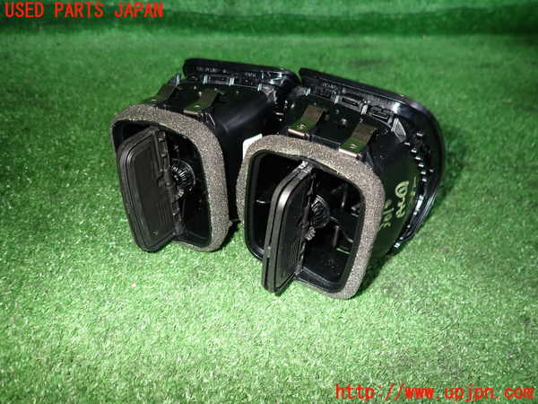 2UPJ-9230107526]BMW ミニ(MINI)クーパーS クラブマン(LN20)エアコン吹き出し口1 (真中) 中古 (F54)_4