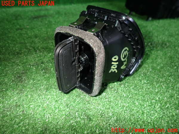 2UPJ-9230107528]BMW ミニ(MINI)クーパーS クラブマン(LN20)エアコン吹き出し口3 (左) 中古 (F54)_3