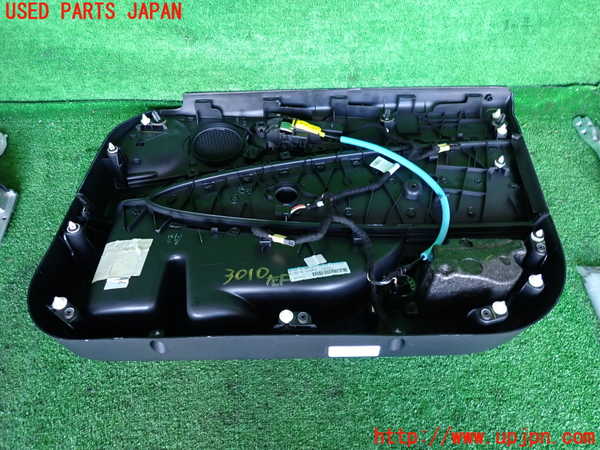 2UPJ-9230101264]BMW ミニ(MINI)クーパーS クラブマン(LN20)左前ドア内張り 中古 (F54)_4