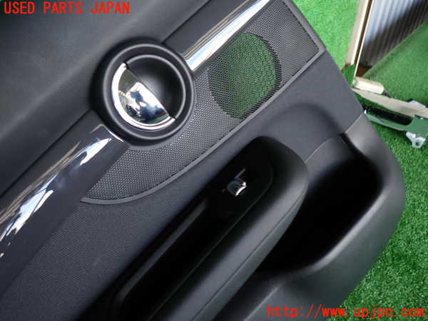 2UPJ-9230101324]BMW ミニ(MINI)クーパーS クラブマン(LN20)左後ドア内張り 中古 (F54)_2