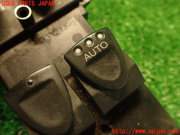 2UPJ-9230116240]シビック タイプR(FD2)右前パワーウィンドウスイッチ 中古_2