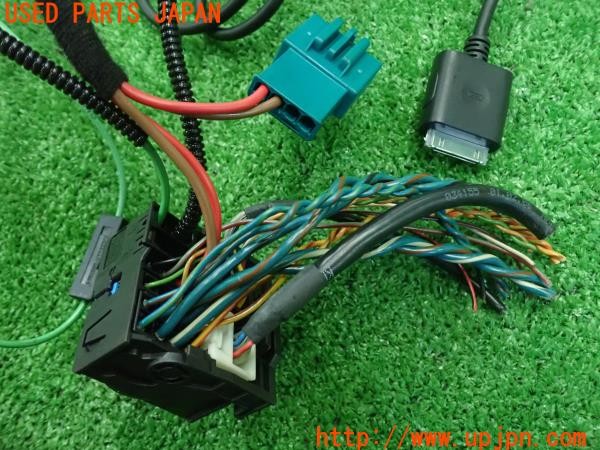 3UPJ=9230120581]BMW 325i Mスポーツ(VB25 E90)前期 不明ユニット コンピューター 電装品 iPod 中古_3