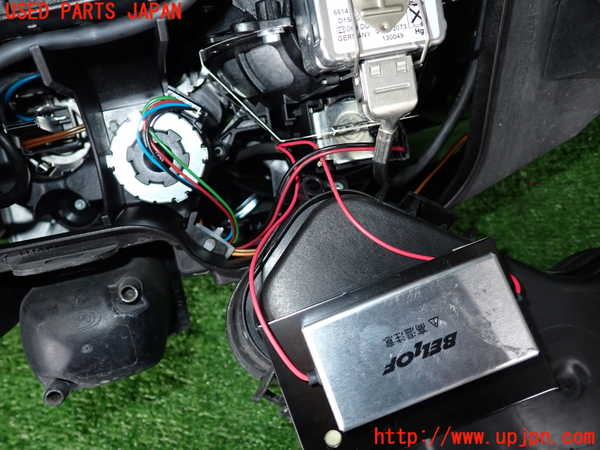2UPJ-9230121130]BMW 325i(VB25)(E90)右ヘッドライト HID 中古_4