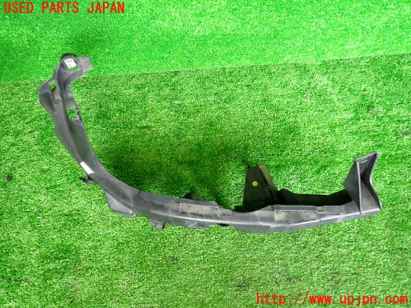 2UPJ-9230121140]BMW 325i(VB25)(E90)右ヘッドライトリム 中古_2