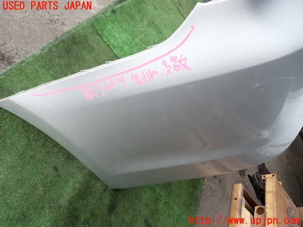 2UPJ-9230121610]BMW 325i(VB25)(E90)リアバンパー 中古_4