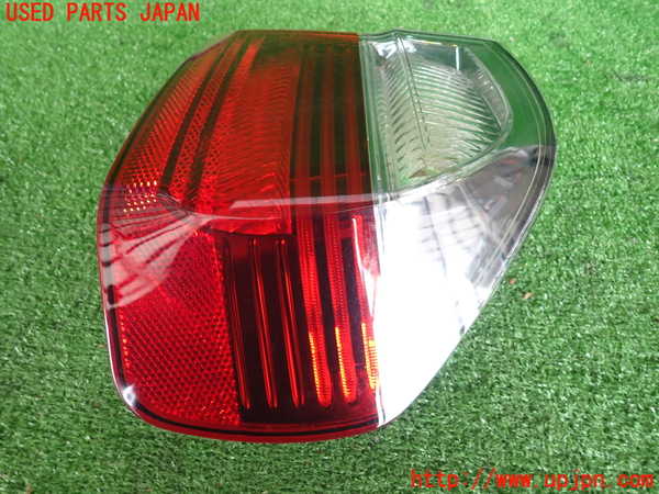 2UPJ-9230121530]BMW 325i(VB25)(E90)右テールランプ 中古_2
