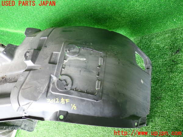 2UPJ-9230121090]BMW 325i(VB25)(E90)右前フェンダーライナー 中古_2