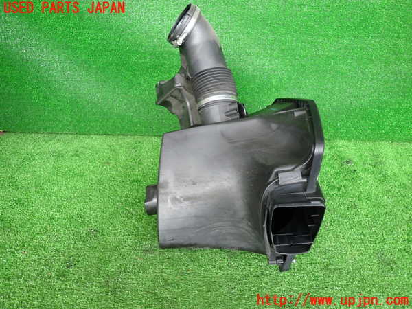 2UPJ-9230122560]BMW 325i(VB25)(E90)エアクリーナーボックス 中古_3