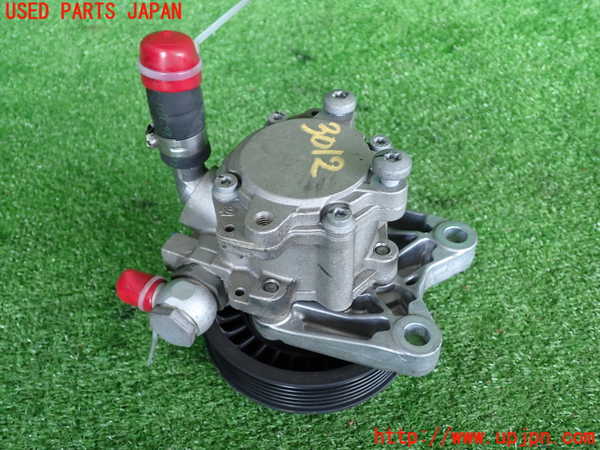 2UPJ-9230124250]BMW 325i(VB25)(E90)パワステポンプ 中古_3