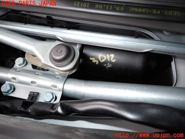 2UPJ-9230126770]BMW 325i(VB25)(E90)フロントワイパーモーター 中古_4