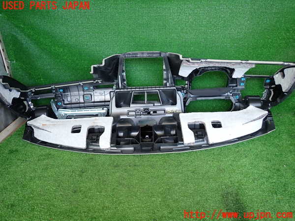 2UPJ-9230127505]BMW 325i(VB25)(E90)ダッシュボード 中古_5
