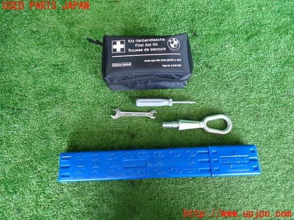 2UPJ-9230127805]BMW 325i(VB25)(E90)車載工具 中古_2