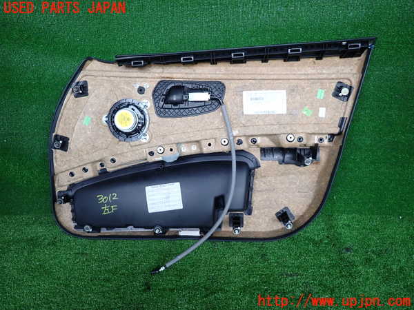2UPJ-9230121264]BMW 325i(VB25)(E90)左前ドア内張り 中古_2