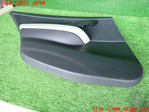 2UPJ-9230121324]BMW 325i(VB25)(E90)左後ドア内張り 中古_5