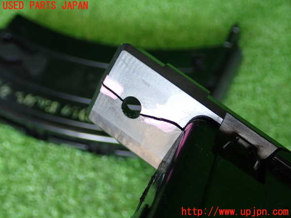 2UPJ-9230127810]BMW 325i(VB25)(E90)ドリンクホルダー 中古_3
