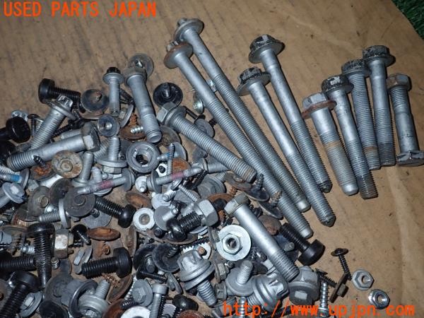 3UPJ=9230130720]BMW 328i(3A20 F30)ネジ・ナット・ステー類 セット ジャンク_2