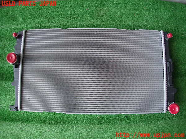 2UPJ-9230132321]BMW 328i(3A20)ラジエーター1 中古 F30_2