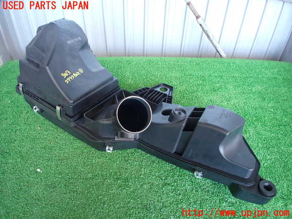 2UPJ-9230132560]BMW 328i(3A20)エアクリーナーボックス 中古 F30_3