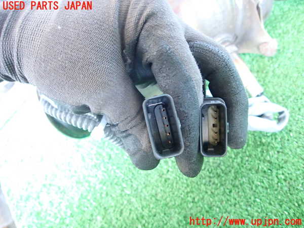 2UPJ-9230132661]BMW 328i(3A20)触媒1 中古 F30_4