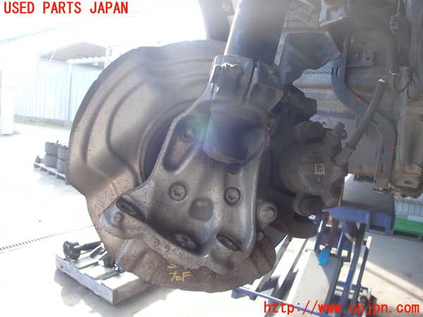 2UPJ-9230134290]BMW 328i(3A20)右フロントナックルハブ 中古 F30_2