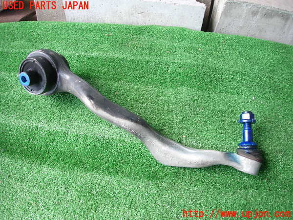 2UPJ-9230135320]BMW 328i(3A20)左フロントテンションロッド 中古 F30_2
