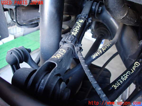 2UPJ-9230135445]BMW 328i(3A20)リアスタビライザー 中古 F30_3