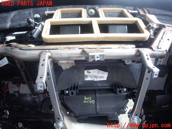 2UPJ-9230136081]BMW 328i(3A20)エバポレーター1 中古 F30_2
