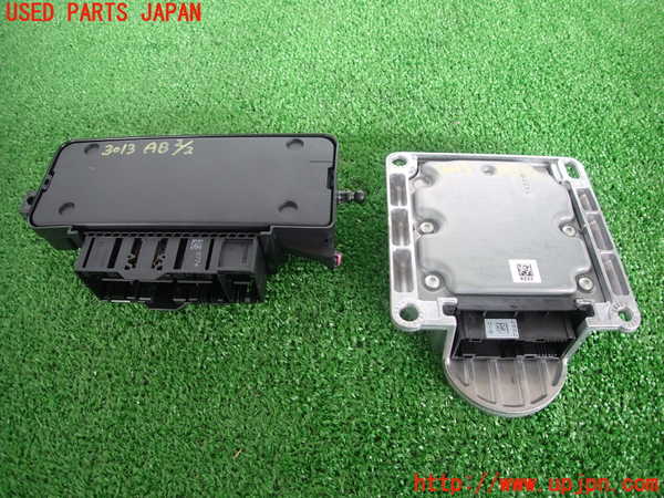 2UPJ-9230136145]BMW 328i(3A20)エアバッグコンピューター 中古 F30_2