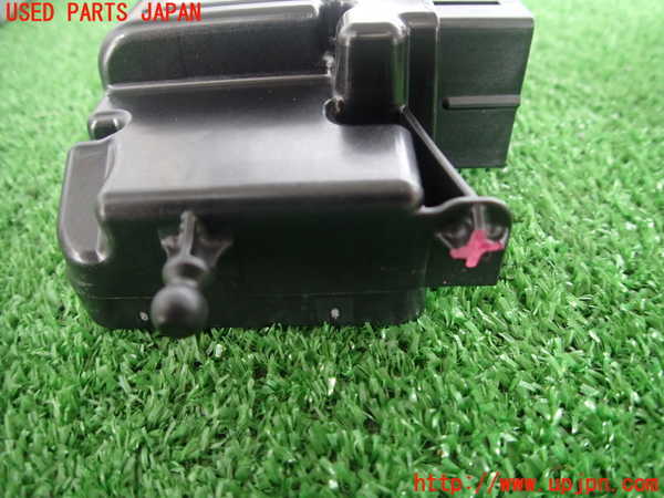 2UPJ-9230136145]BMW 328i(3A20)エアバッグコンピューター 中古 F30_5
