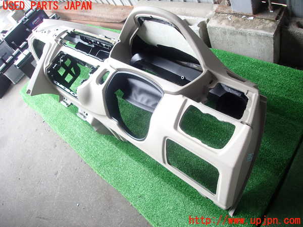 2UPJ-9230137505]BMW 328i(3A20)ダッシュボード 中古 F30_2