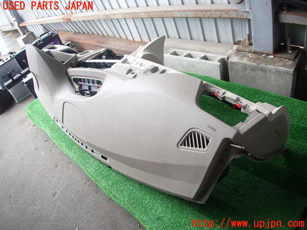 2UPJ-9230137505]BMW 328i(3A20)ダッシュボード 中古 F30_3