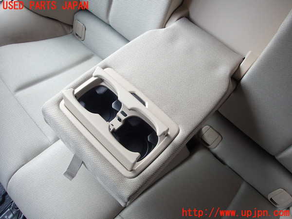 2UPJ-9230137385]BMW 328i(3A20)リアシート 中古 F30_4