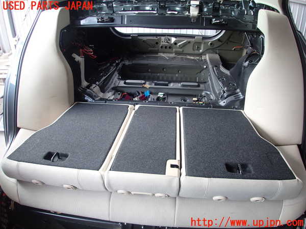 2UPJ-9230137385]BMW 328i(3A20)リアシート 中古 F30_5