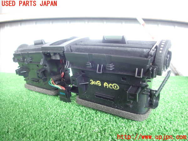 2UPJ-9230137526]BMW 328i(3A20)エアコン吹き出し口1 (真中) 中古 F30_4