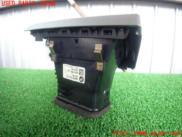 2UPJ-9230137527]BMW 328i(3A20)エアコン吹き出し口2 (右) 中古 F30_3