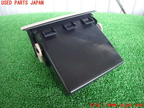 2UPJ-9230137841]BMW 328i(3A20)小物入れ1 中古 F30_4