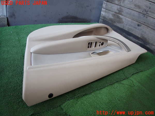 2UPJ-9230131234]BMW 328i(3A20)右前ドア内張り 中古 F30_2