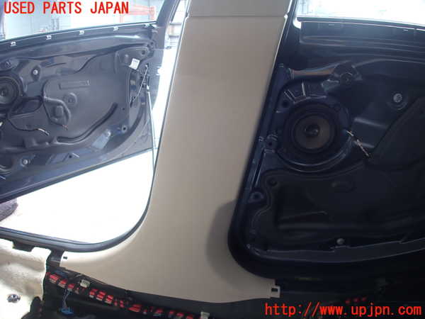 2UPJ-9230137665]BMW 328i(3A20)右センターピラートリム 中古 F30_3