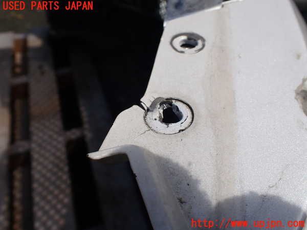 1UPJ-9230141010]キャデラック・SRX クロスオーバー(T166C)フロントバンパー 中古_5
