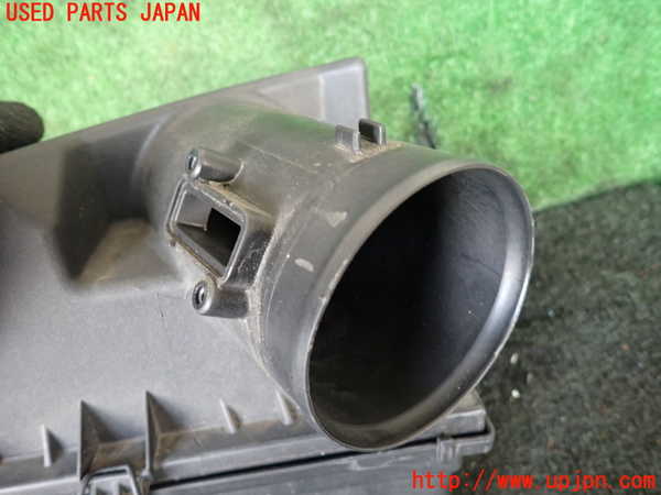 1UPJ-9230142560]キャデラック・SRX クロスオーバー(T166C)エアクリーナーボックス 中古_2