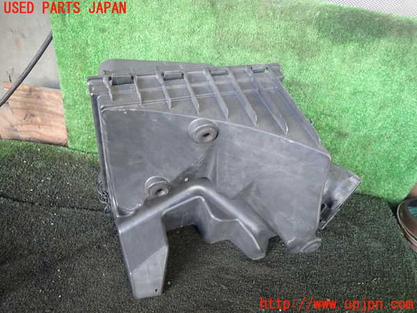 1UPJ-9230142560]キャデラック・SRX クロスオーバー(T166C)エアクリーナーボックス 中古_3