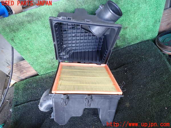 1UPJ-9230142560]キャデラック・SRX クロスオーバー(T166C)エアクリーナーボックス 中古_4