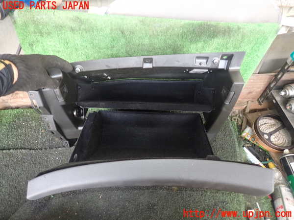 1UPJ-9230147516]キャデラック・SRX クロスオーバー(T166C)グローブボックス1 中古_3