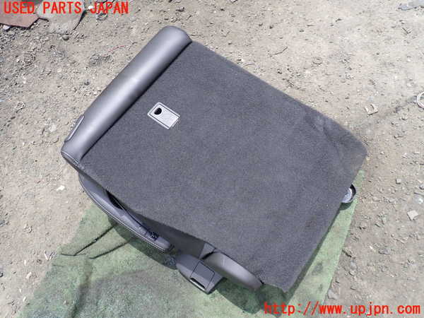 1UPJ-9230147175]キャデラック・SRX クロスオーバー(T166C)左2列目シート 中古_4