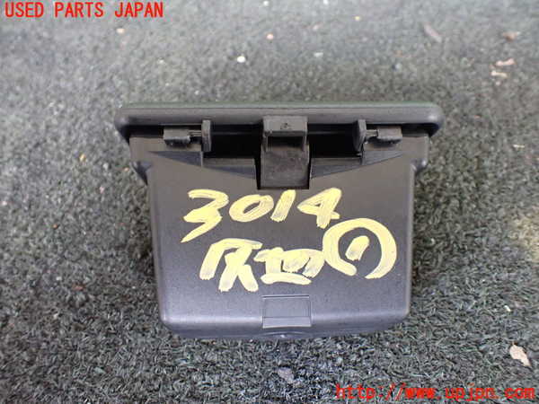1UPJ-9230147821]キャデラック・SRX クロスオーバー(T166C)灰皿1 中古_3
