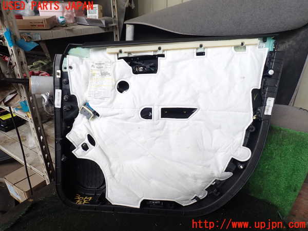 1UPJ-9230141264]キャデラック・SRX クロスオーバー(T166C)左前ドア内張り 中古_4