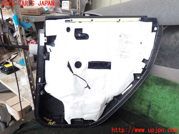 1UPJ-9230141324]キャデラック・SRX クロスオーバー(T166C)左後ドア内張り 中古_4