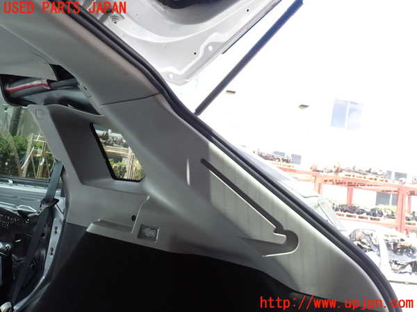 1UPJ-9230147675]キャデラック・SRX クロスオーバー(T166C)右リアピラートリム 中古_2